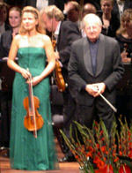 Anne-Sophie Mutter og Andre Previn mottar applaus etter Tsjaikovskij i Oslo, foto: Anne-Lise Heitmann