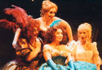 De lystige fruene i Windsor, fra h. Rita Heigre, Torill Eriksen, Toril Carlsen og Tone Kruse, foto: Kulturspeilet/Kjell Moe