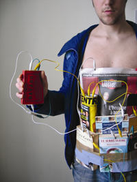Mounir Fatmi, "L'évolution ou la mort", 2004