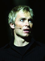 Trond Teigen i Musical Musikal   Utval og bearbeiding: Ola E. B¿ og Daniel Bohr. Premire p Hovudscenenen, Det Norske Teatret 9. november 2002. Regi: Daniel Bohr Musikalsk ansvarleg: Per Christian Revholt Foto: Erik Berg/Det Norske Teatret