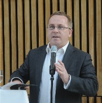 En entusiastisk operasjef, Paul Curran
