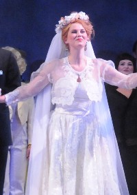 Eli Kristin Hansveen på helgas premiere i Bjørvika, hun får stå som et aktuelt symbol for kultursatsingen