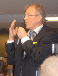 Bjørn Simensen ønsker Operaens ansatte velkommen i dag, alle fotos: Kulturspeilet