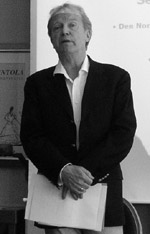 Bjørn Simensen legger fram sesongprogrammet, foto: Kulturspeilet