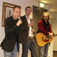 Anders Bye, Paul Håvard Østbye og Jon Niklas Rønning parodierer unionsoppløsningen, foto: Kulturspeilet