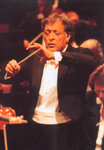 Zubin Mehta er Orchestra Maggio Musicale Fiorentinos faste dirigent